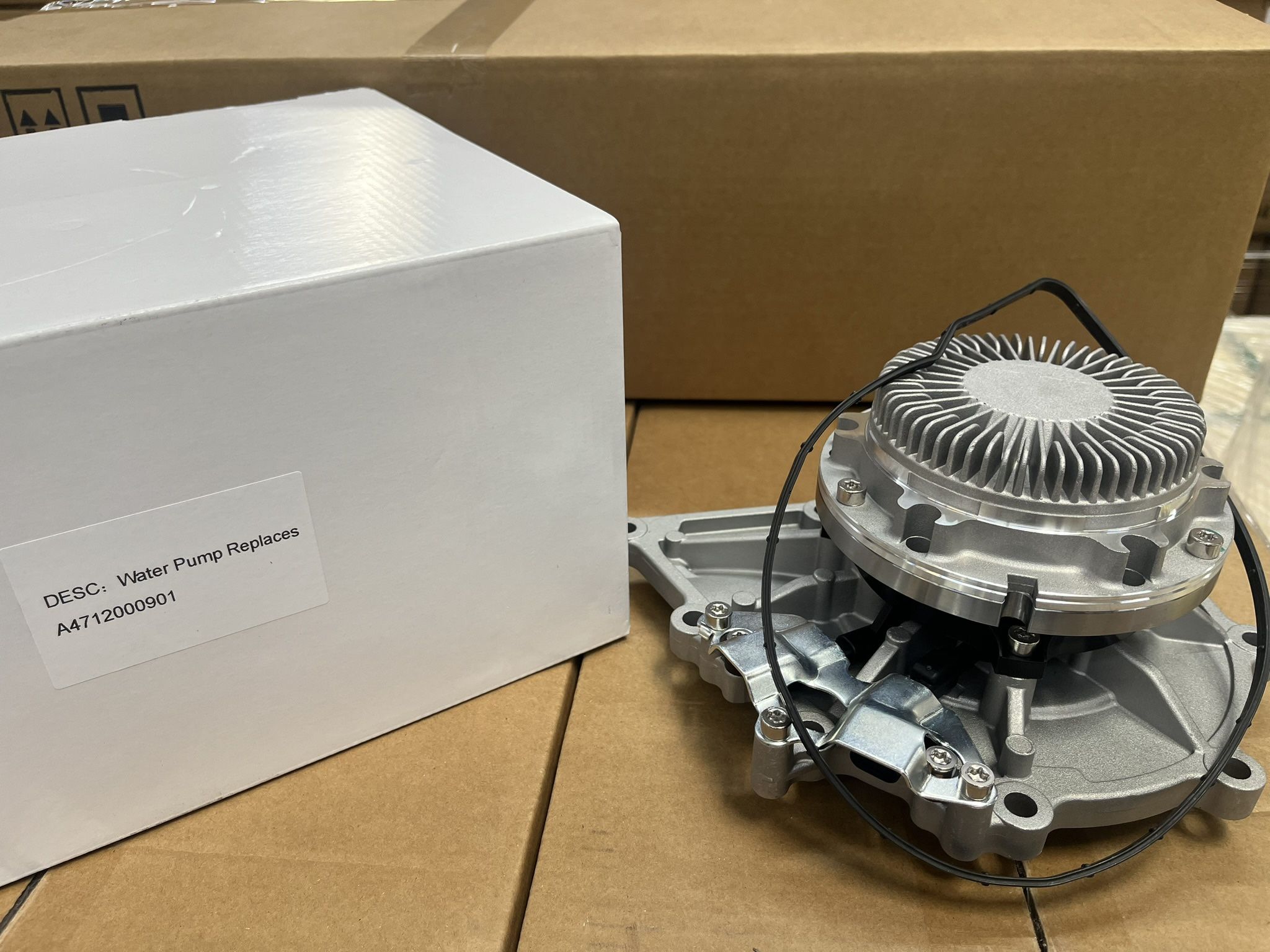 Freightliner Cascadia Electric Water Pump