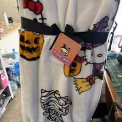 Hello Kitty Halloween Blanket 2 Pack