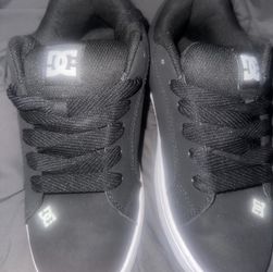 DC shoes Size 8.5
