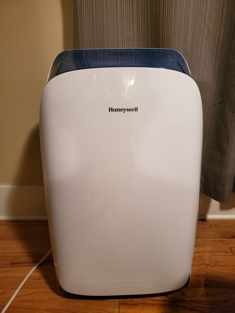 Honeywell 12,000 BTU 3 in 1 Portable AC/Dehumidifier/Fan