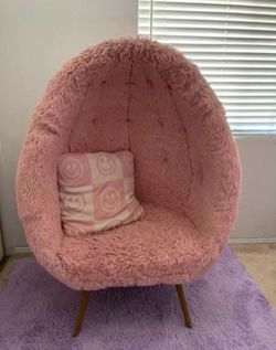 Kids pink egg chair
