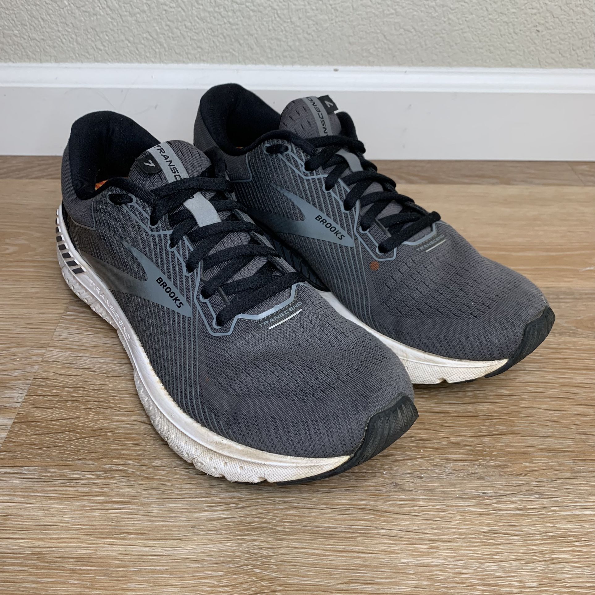 Brooks Transcend Men's Gray Running Shoes