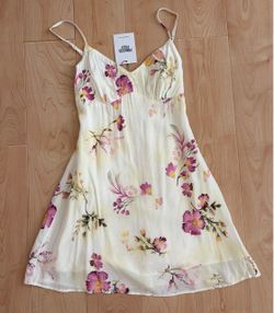 🌺 NWT Princess Polly floral sun dress