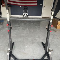 ProMaxima Adjustable squat rack