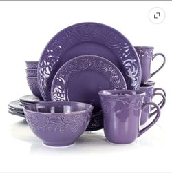 Purple dinnerware