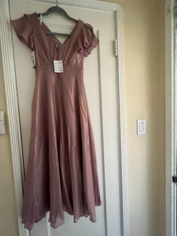 Davids Bridal Jr Rosegold Dress