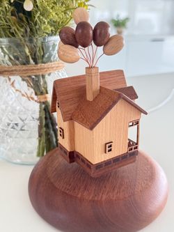 Floating Wooden Cabin Decor – Unique Home Decoration