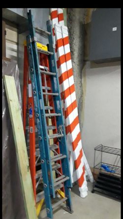 Werner 16ft fiber glass extension ladder $80 en buenas condiciones