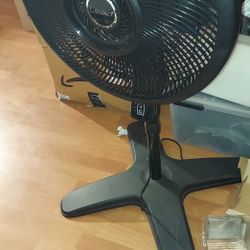 Lasko fan $25
