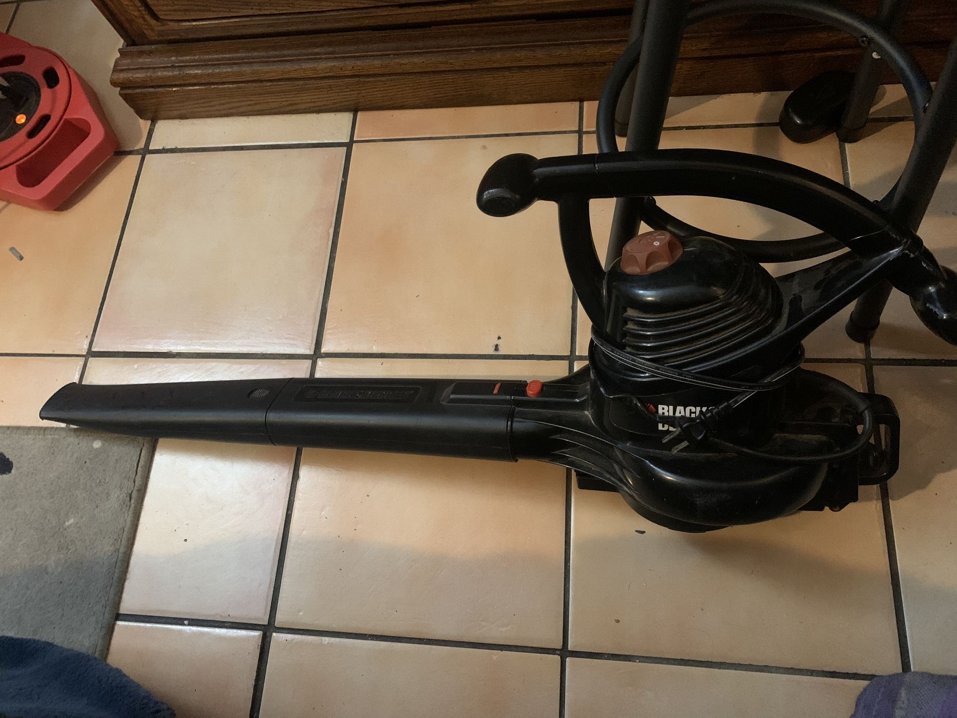 Leaf Blower