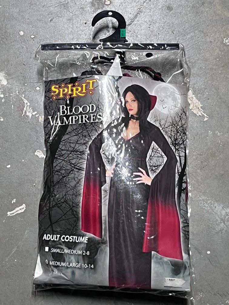 Costume
