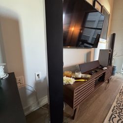 Definitive Technology 3-Channel Speaker System (2x Towers, 1x Mid-Channel)