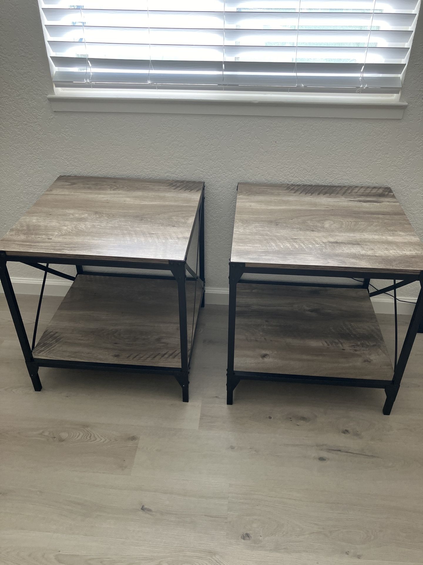 Small Tables/ Nightstands 