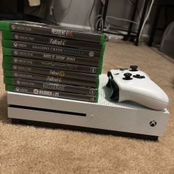 Xbox One S (Games included)