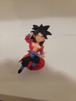 Dragon Ball GT Super Saiyan 4 Goku Mini Figure