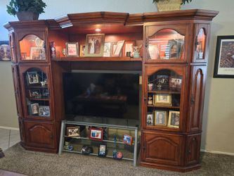 Lighted entertainment center