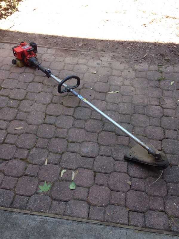 Homelite ST-385BC Weedeatter