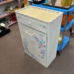 Metal 1950’s clothes Hamper