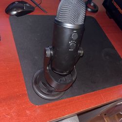 Blue Yeti Blackout