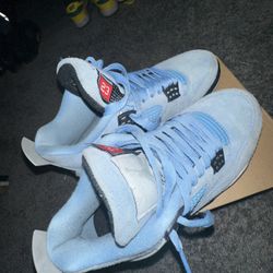 Jordan Retro 4s University Blues 