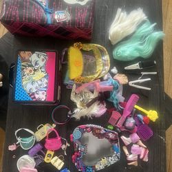 Accessories With A Purchase Of Dolls 