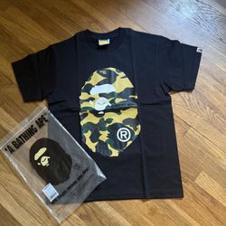 A Bathing Ape Tee (bape) 