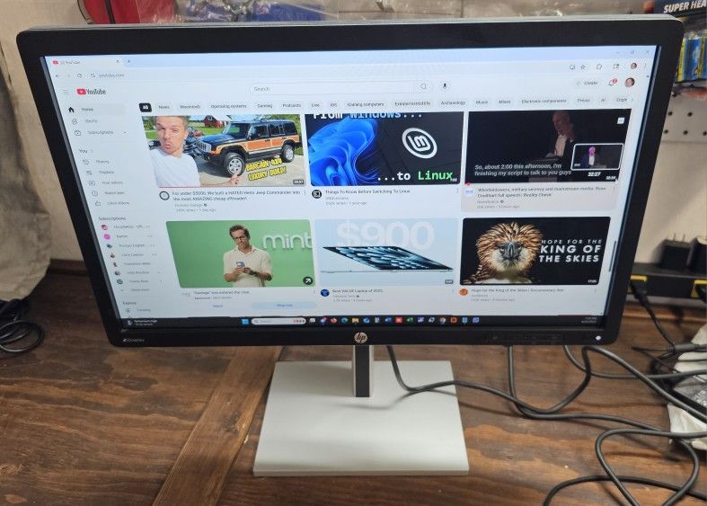22" monitor 1920x1080 *Tested*