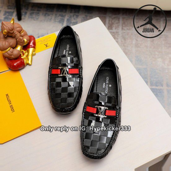 Louis Vuitton Mens Shoes Uk10 US11 Execellent Condition! for Sale in San  Antonio, TX - OfferUp
