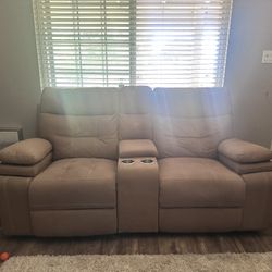 Recliner Sofas 