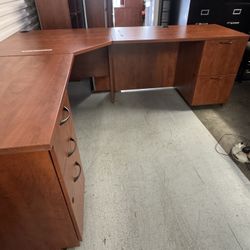 A Beautiful Set Of U Shaped Desk 2 Bookcasesone Filing Cabinet 1 Round Table And A Small Bookcase All For 