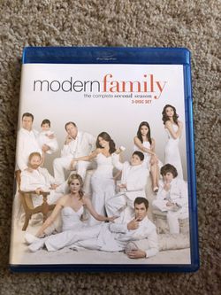 Modern Family season 2 on Blu-Ray