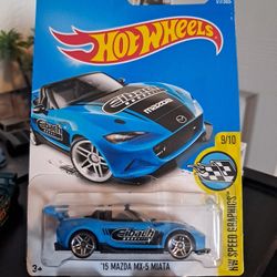 Hot Wheels '15 Mazda Mx-5 Miata 