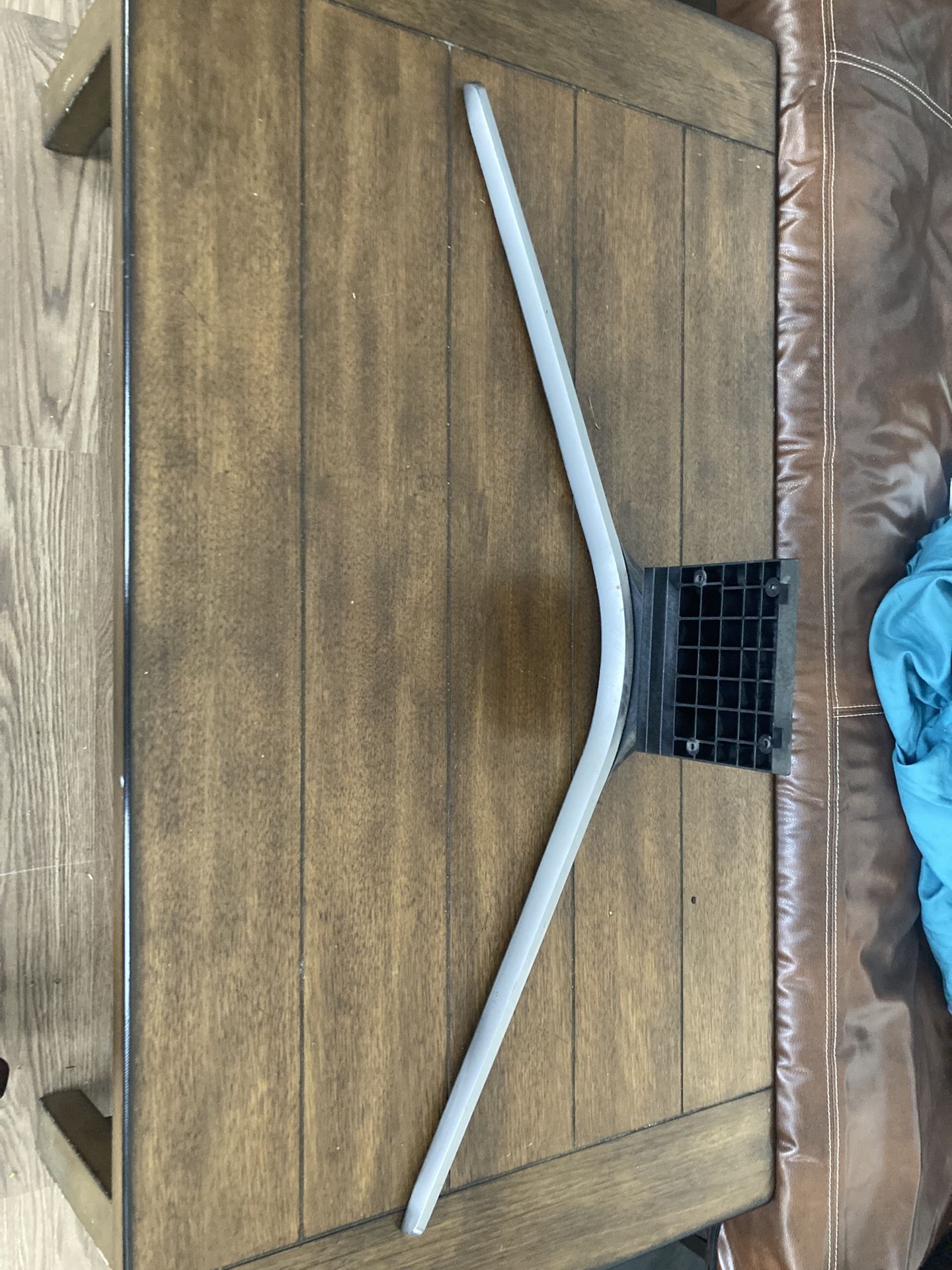 Tv Stand From 65 Inch