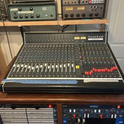 Soundcraft 6000 Professional Vintage Analog Mixing Console