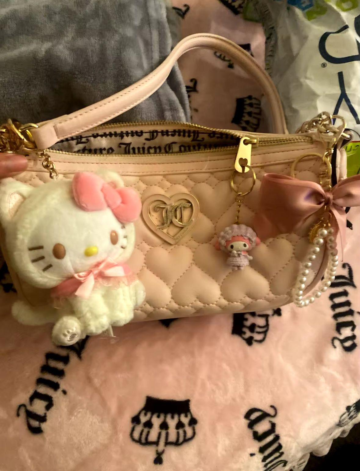 San-x hello kitty keychain