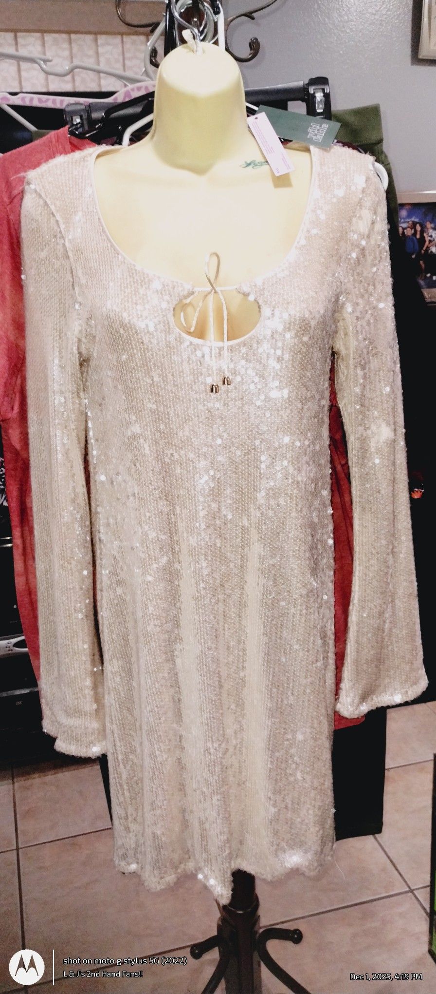 NWT! glitzy Sequence Mini-dress Sz. Medium