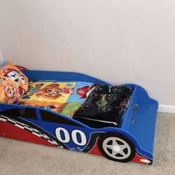 Toddler bed