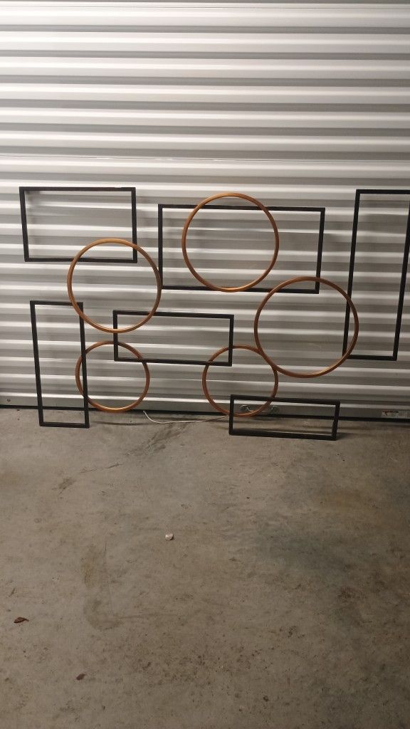 large Medal geometric wall art bronz amd black