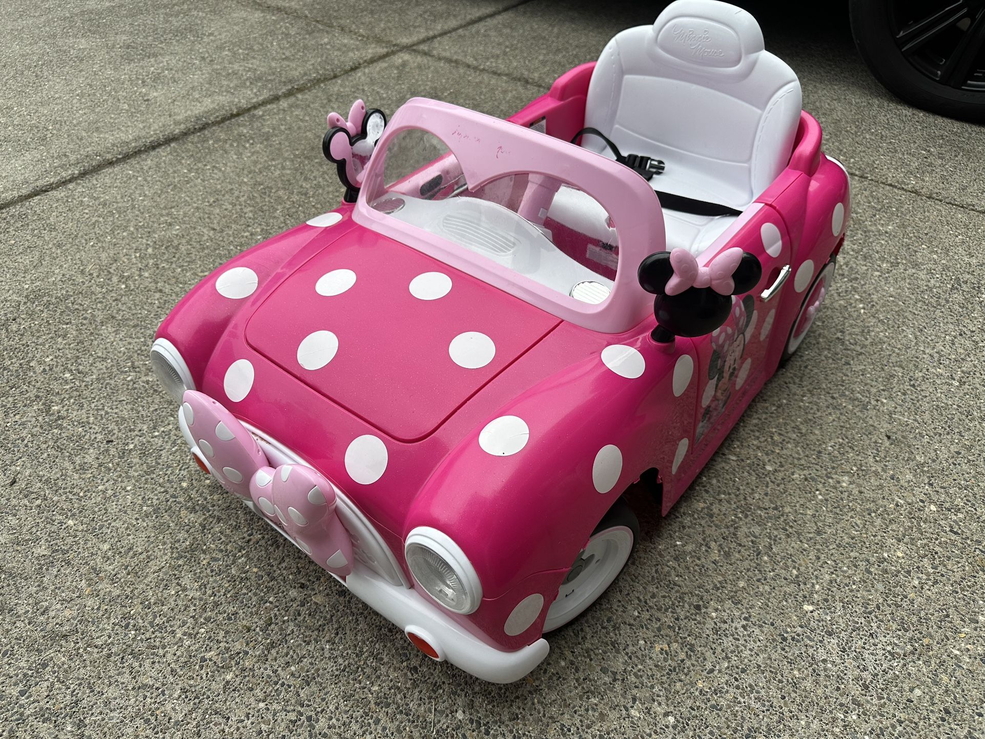Disney Minnie Mouse Pink Electric Ride-On Car with Charger