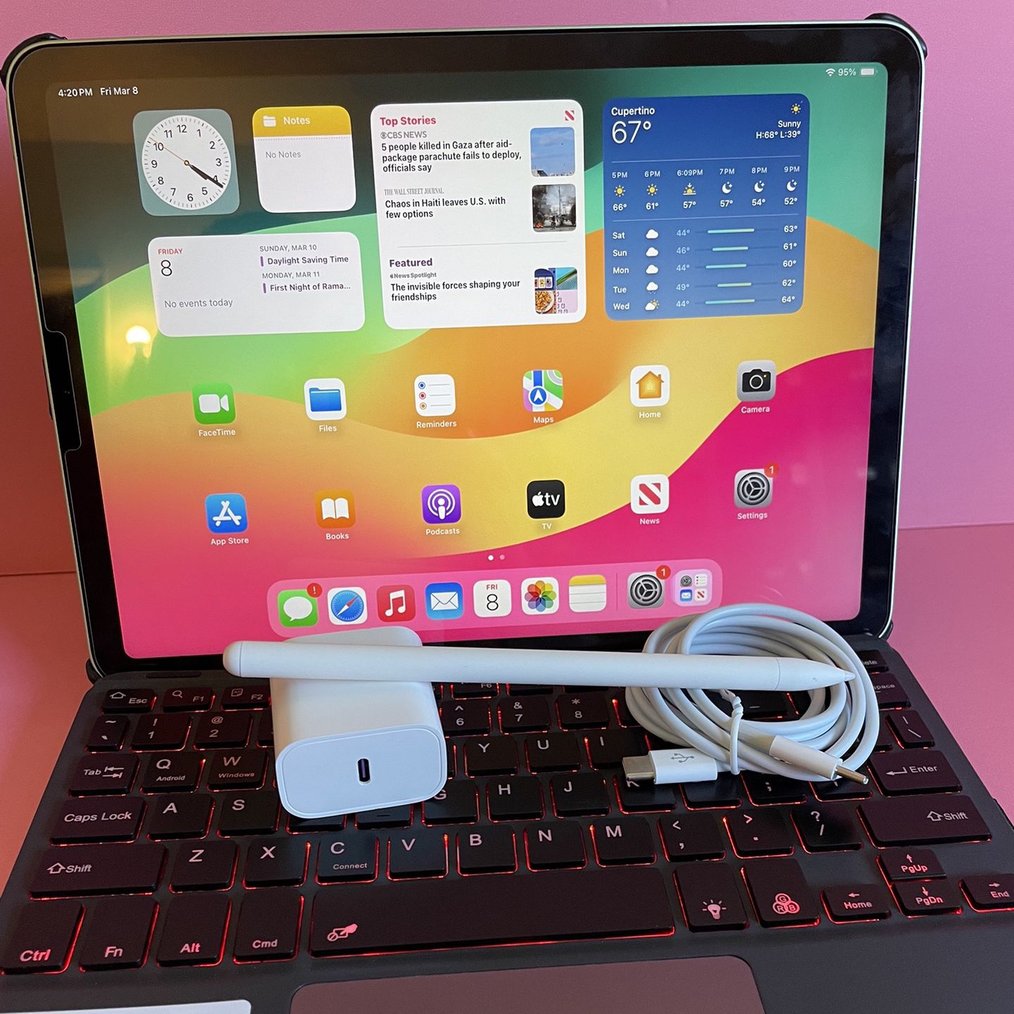 Apple IPad Air 5th Generation (10.9” Liquid Retina / M1 chip/ Latest 2022 ) 64GB Wifi + Cellular (5G ) with Pen, Keyboard & Accessories 