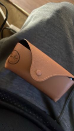 BRAND NEW RAY BANDS CASE 15$ obo