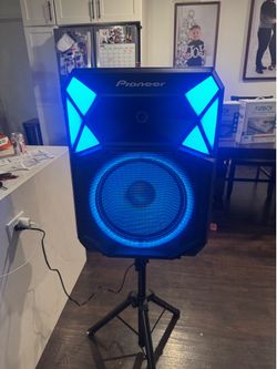 Pioneer party Speaker