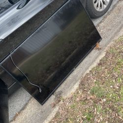 TCL Flatscreen 50in TV