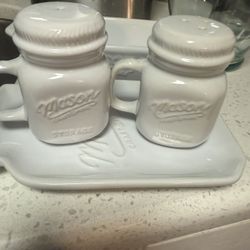 Mason Jar Style Kitchen 