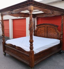 King Size Solid Oak Canopy Bed