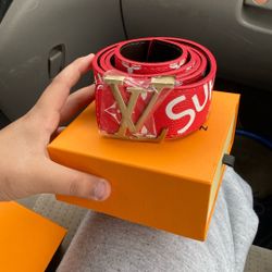 Louie Vuitton Supreme Belt