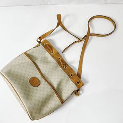 Gucci Beige Micro GG Bucket Bag