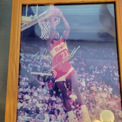 DOMINIQUE WILKINS SIGNED FRAMED PHOTO BASKETBALL