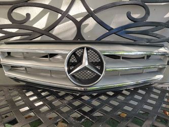 2011 Mercedes E350 Front bumper on sale