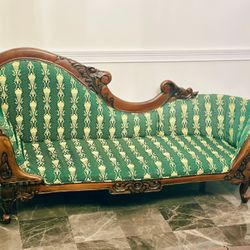 Antique Victorian Style Carved Wood Chaise Lounge